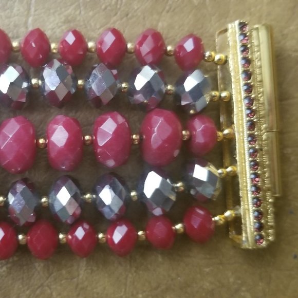 RARE VINTAGE JOSE MARIA BARRERA RED Crystal HEMATITE STATEMENT 5 STRAND BRACELET - Picture 5 of 8